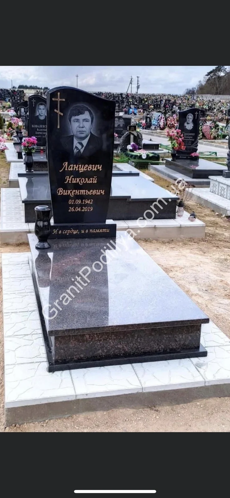 Одинарний пам'ятник з граніту - Кам'янець-Подільський | GranitPodillya